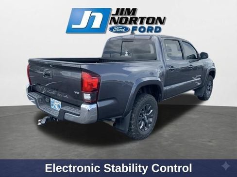 Used 2020 Toyota Tacoma SR5 RWD image 9