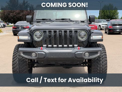 Used 2020 Jeep Gladiator Rubicon w/ Advanced Safety Group AWD/4WD image 2