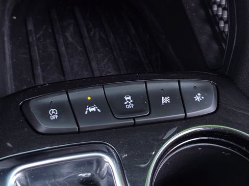 Used 2024 Chevrolet TrailBlazer ACTIV w/ Driver Confidence Package FWD image 22