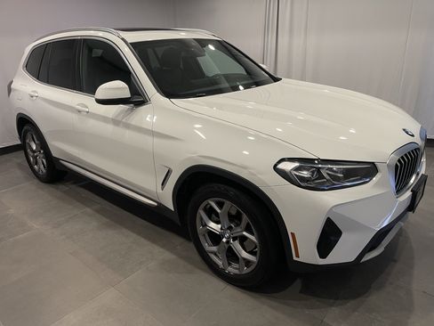 Used 2024 BMW X3 xDrive30i w/ Premium Package AWD/4WD image 3