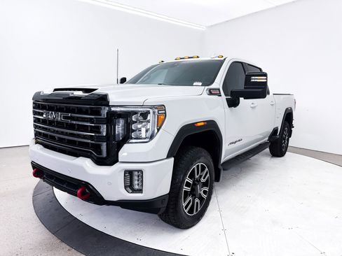 Used 2021 GMC Sierra 2500 AT4 w/ AT4 Premium Plus Package AWD/4WD image 16