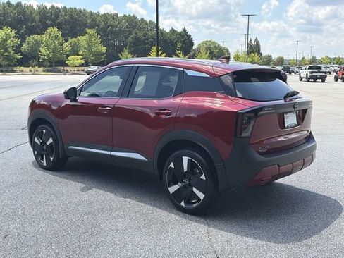 Certified 2025 Nissan Kicks SR FWD image 7