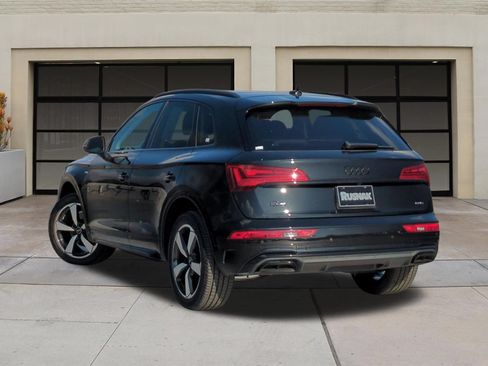 Used 2023 Audi Q5 2.0T Premium Plus w/ Premium Plus Package AWD/4WD image 2