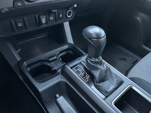 Used 2021 Toyota Tacoma TRD Sport image 27