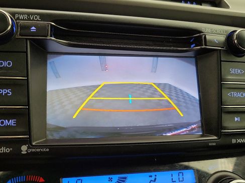 Used 2018 Toyota RAV4 XLE image 17