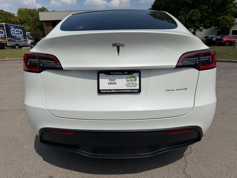 Used 2021 Tesla Model Y Long Range AWD/4WD image 11