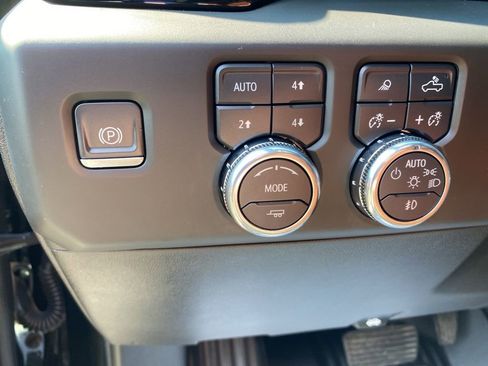 Used 2024 GMC Sierra 1500 Denali Ultimate AWD/4WD image 15