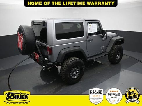 Used 2016 Jeep Wrangler Rubicon w/ Power Convenience Group image 18