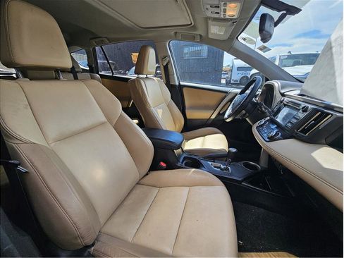 Used 2015 Toyota RAV4 Limited AWD/4WD image 4