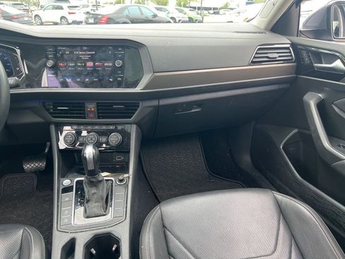 Used 2020 Volkswagen Jetta SEL Premium FWD image 24