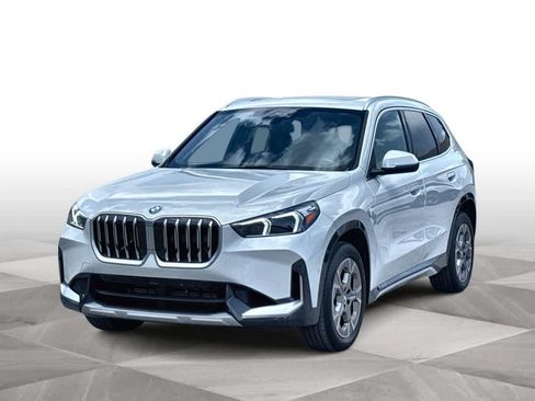 Used 2026 BMW X1 xDrive28i AWD/4WD image 4