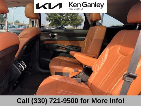 Certified 2022 Kia Sorento SX Prestige w/ Rust Color Package AWD/4WD image 11