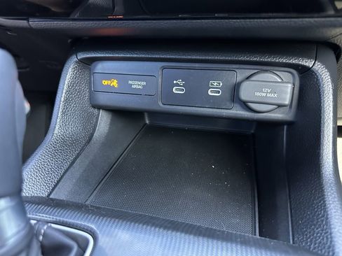 Used 2025 Honda Civic Sport image 26