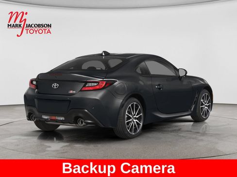 Used 2023 Toyota GR86 RWD image 2