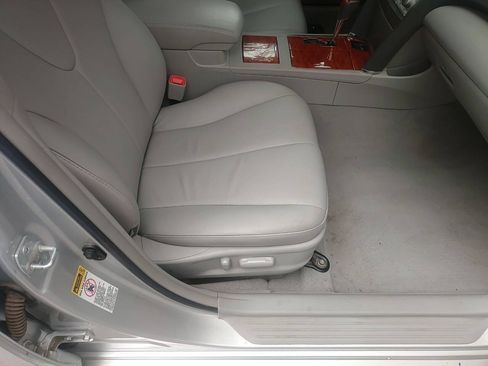 Used 2009 Toyota Camry XLE FWD image 16