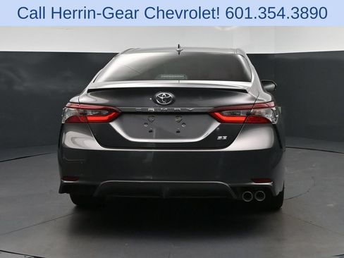 Used 2023 Toyota Camry SE w/ Convenience Package FWD image 6