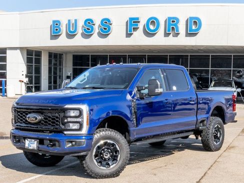 New 2026 Ford F250 XLT w/ XLT Premium Package AWD/4WD image 1