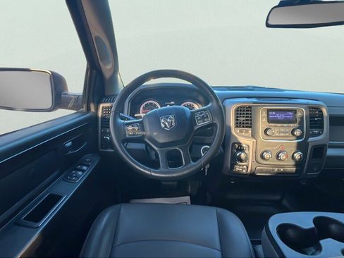 Used 2020 RAM 1500 Tradesman w/ Chrome Appearance Group AWD/4WD image 11