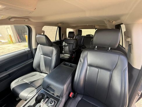 Used 2022 Ford Expedition XLT AWD/4WD image 31