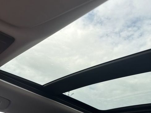 Used 2024 Mitsubishi Outlander SE image 8