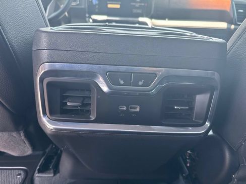 Used 2024 GMC Sierra 1500 Denali w/ Technology Package AWD/4WD image 18