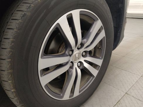 Used 2018 Honda Pilot EX image 31