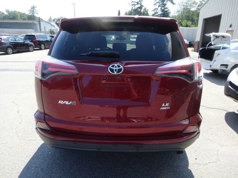 Used 2018 Toyota RAV4 LE w/ All Weather Liner Package AWD/4WD image 5