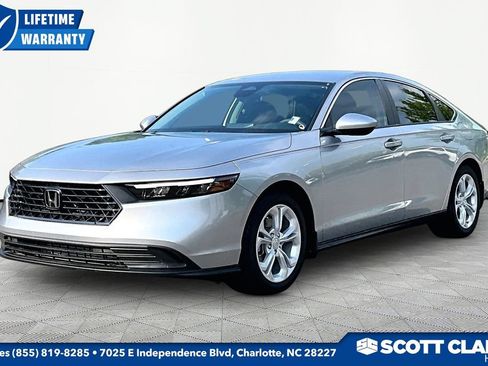 Used 2025 Honda Accord LX image 3