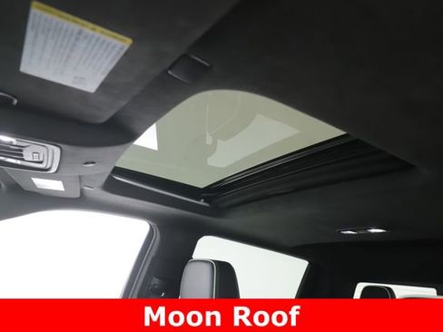 Used 2025 GMC Sierra 2500 AT4X image 19