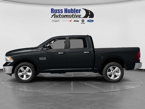 Used 2017 RAM 1500 Big Horn AWD/4WD image 3