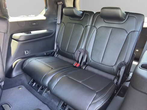 New 2026 Jeep Grand Cherokee L Limited AWD/4WD image 39