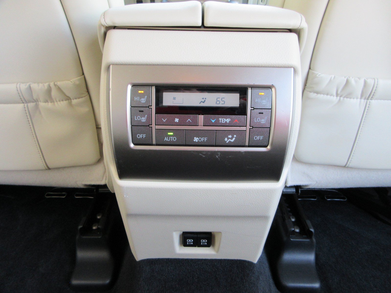 Used 2021 Lexus GX 460 Premium w/ Premium Package AWD/4WD image 23