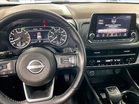 Used 2023 Nissan Rogue SV w/ SV Premium B Package AWD/4WD image 19