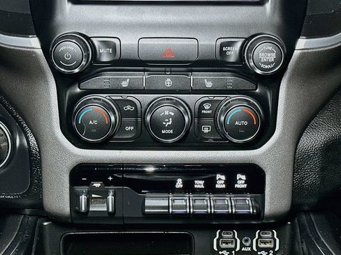 Used 2020 RAM 1500 Big Horn AWD/4WD image 16