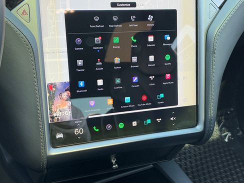 Used 2018 Tesla Model X 75D image 28