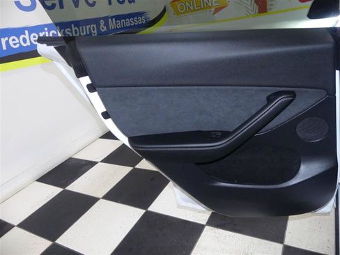 Used 2023 Tesla Model Y Long Range AWD/4WD image 21