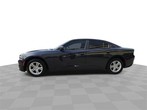 Used 2016 Dodge Charger SE image 5