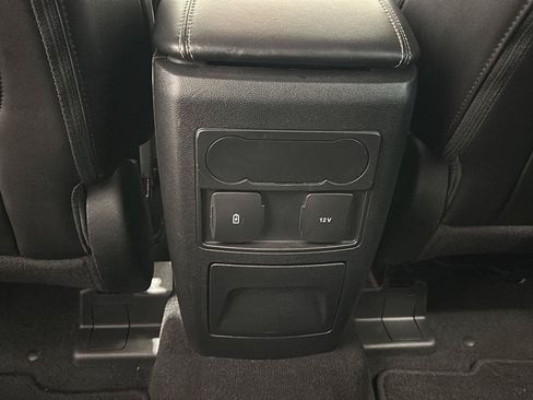Used 2023 Ford Explorer XLT w/ Equipment Group 202A AWD/4WD image 22