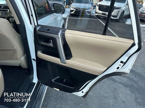 Used 2016 Toyota 4Runner SR5 image 18