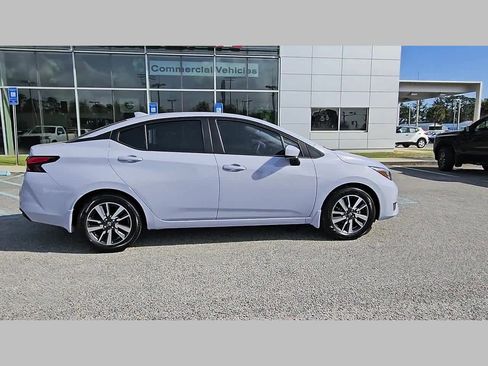 Used 2025 Nissan Versa SV w/ Trunk Package image 35