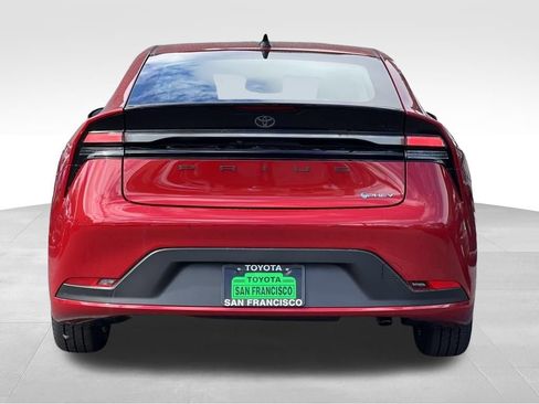 New 2026 Toyota Prius Plug-In Hybrid FWD image 4