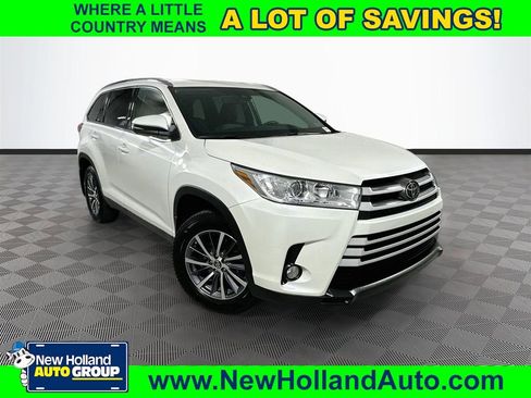 Used 2019 Toyota Highlander XLE AWD/4WD image 1
