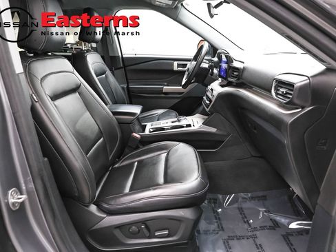 Used 2023 Ford Explorer XLT w/ Equipment Group 202A RWD image 23