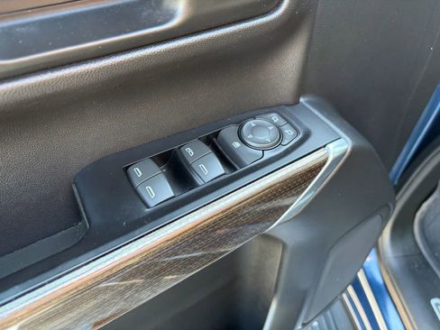 Used 2019 Chevrolet Silverado 1500 LT w/ All-Star Edition image 10