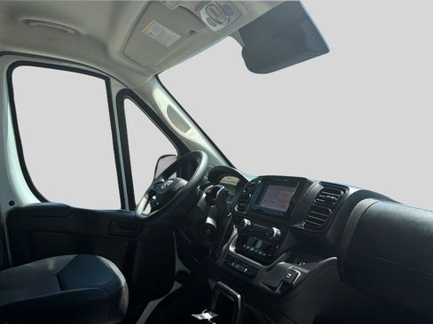 Used 2025 RAM ProMaster 2500 w/ Convenience Group FWD image 19