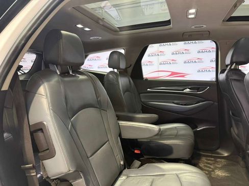 Used 2020 Buick Enclave Essence image 39