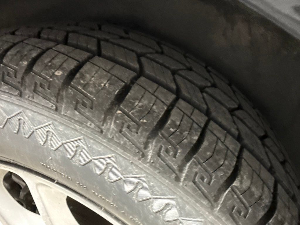 Used 2023 Chrysler Pacifica Touring-L FWD image 42