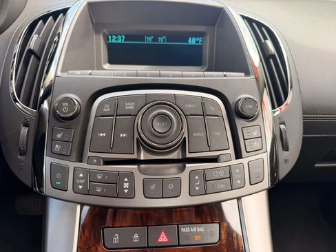 Used 2010 Buick LaCrosse CXS FWD image 16