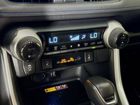 Certified 2025 Toyota RAV4 XSE w/ Advanced Technology Package AWD/4WD image 17