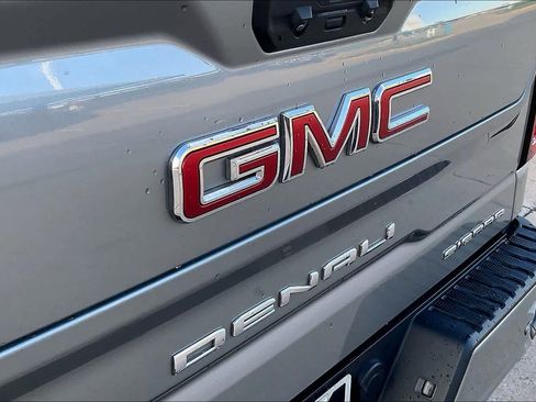 Used 2024 GMC Sierra 1500 Denali AWD/4WD image 30